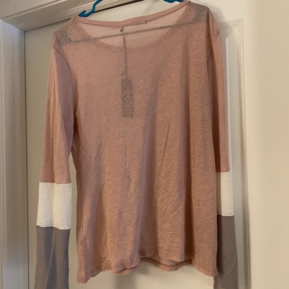 Women’s Doe & Rae Medium Color Block tee - Picture 2 of 3